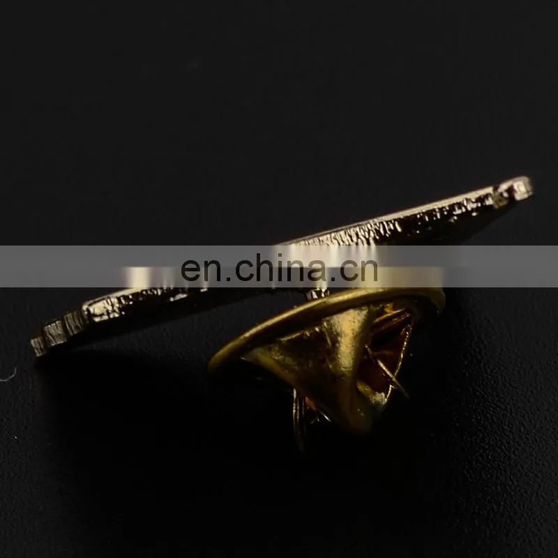 metal Qatar National Day Gifts Items Qatar Flag Magnetic Pin Badges For National Day