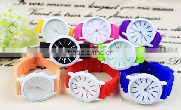 2013 lovely item popular design silicone watches men