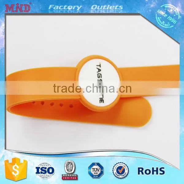 MDW450 Custom Logo Oval Silicone NFC Bracelet