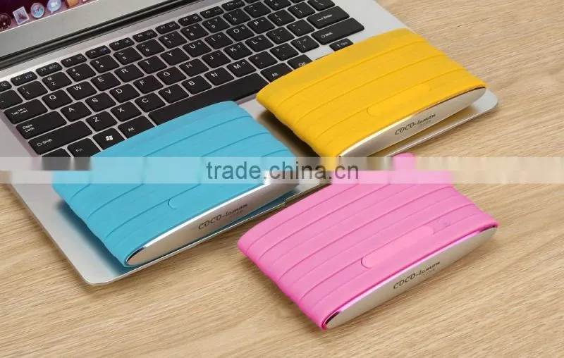 With mobile holder usb wall charger mobile phone 8000mah cell phone charger