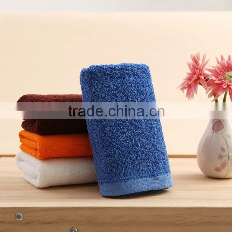 100% cotton jacquard Notting Hill Towel Gift Set - Red