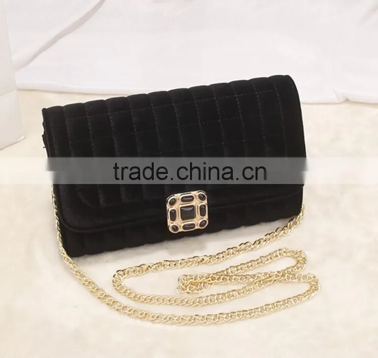Online shopping Luxury newest designer custom black velvet sling shoulder bags with metal chain
