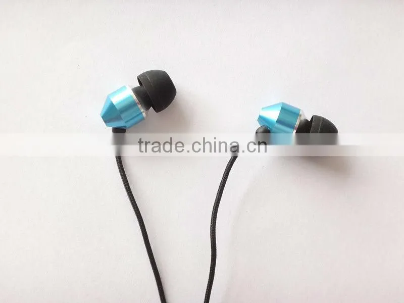 High quality newly design metallic fashionable earphone for mp3