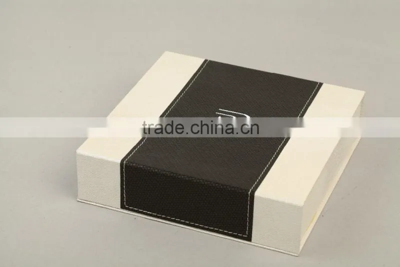 Handmade Jewelry Cardboard Box With Hot Stamping Fashion Designed