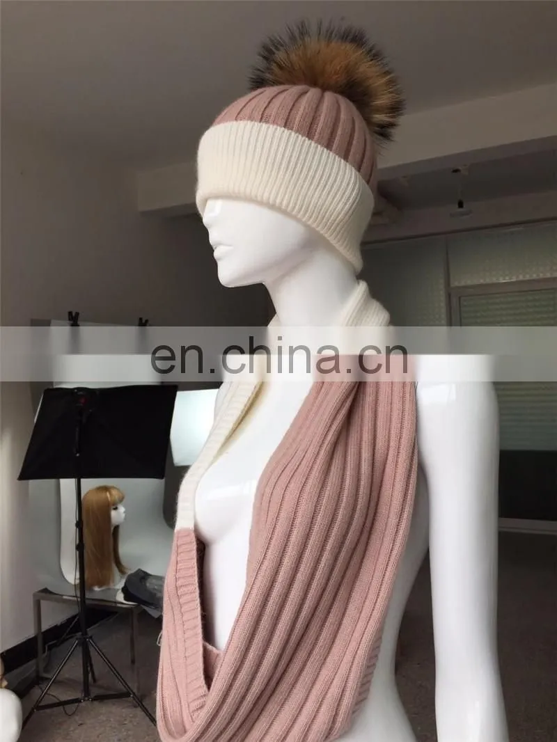 Thick Soft Shawl Fashion Winter Raccoon Fur Pom Hats Long Collar Scarf Hat Glove Sets