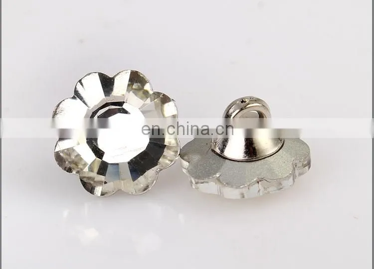 18L Fashion Designer Flower Shape UV Plastic Button BA60357