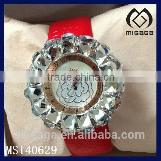 fashion lots of rhinestone setting white silicone strap women's quartz watches