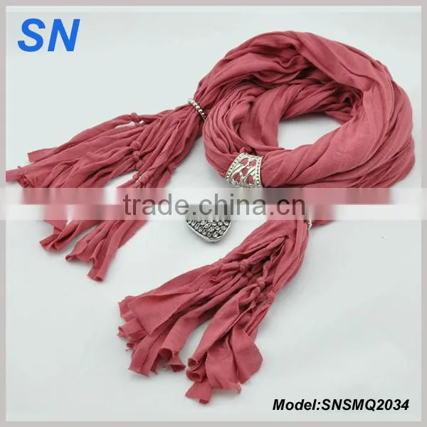 Silver round resin pendant scarves