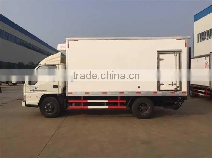 3ton JMC refrigerated truck with hydraulic lifting for sale