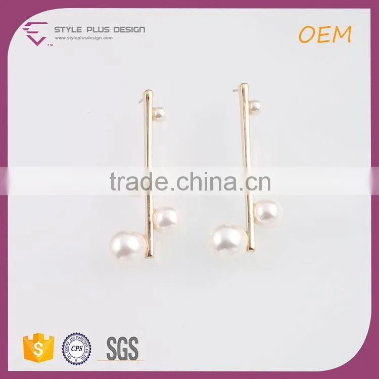 E78053K01 STYLE PLUS shiny gold plate collection pearl designs stud earrings for ladies from Forever 21 series