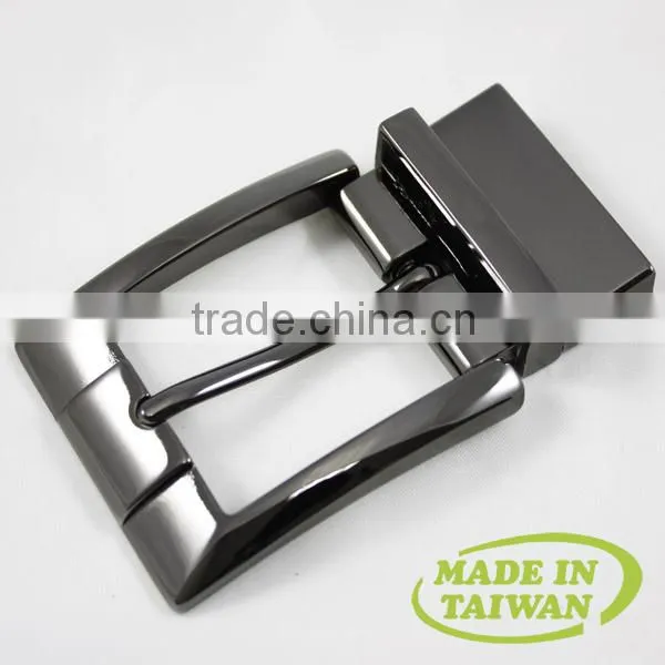 Metal reversible turning belt buckle