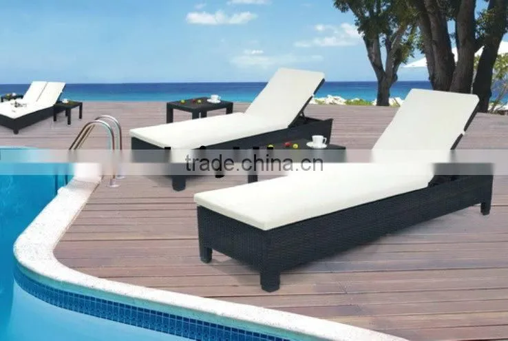 Cheap Classic Pool Chaise Lounge