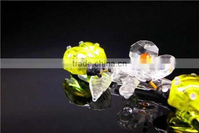 2016 Fashionable cheap customized logo promotional wedding crystal pig model gift