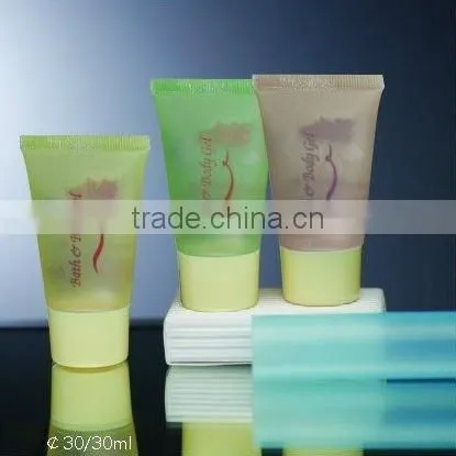 travel shampoo