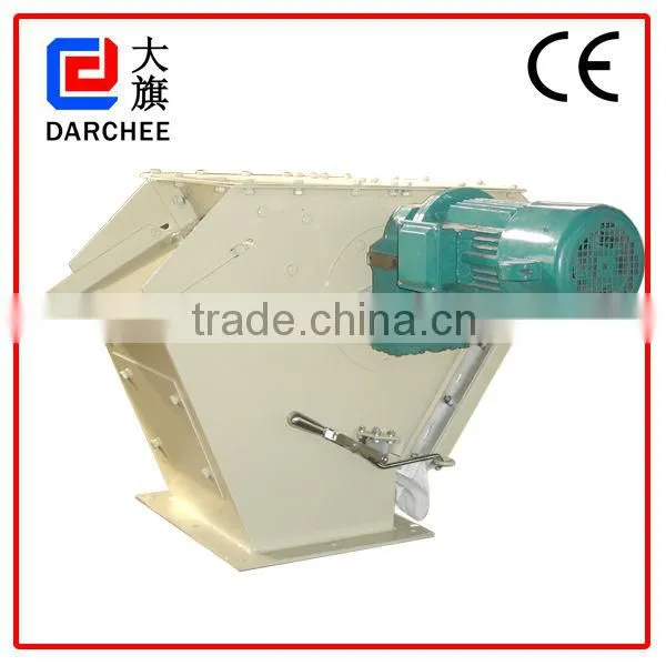 Fish feed grinder