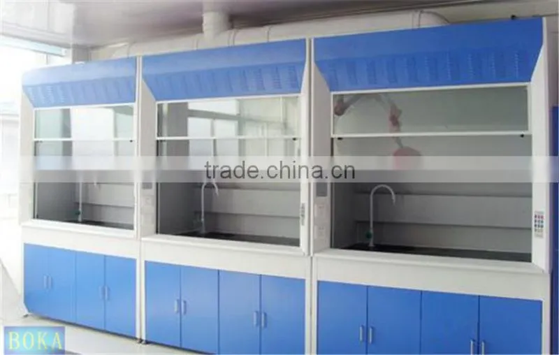 Walk-in laboratory fume cupboard