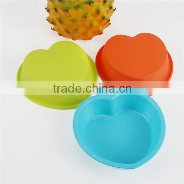 Fancy heart shaped wedding cake mold