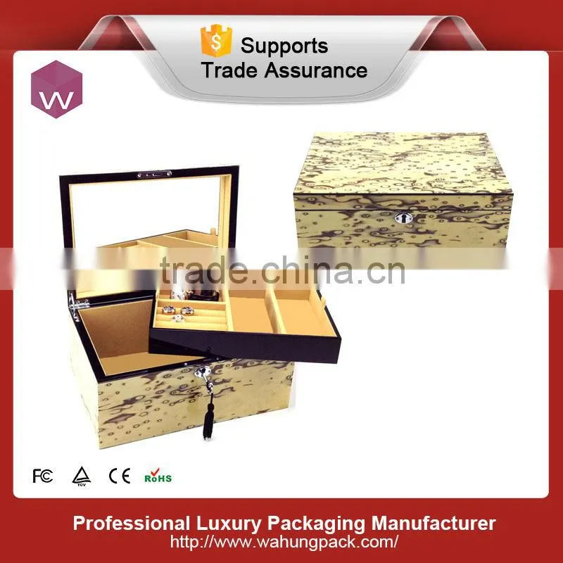 Square White Glossy Finishing Wooden KeyLock Gift Box For Jewellery