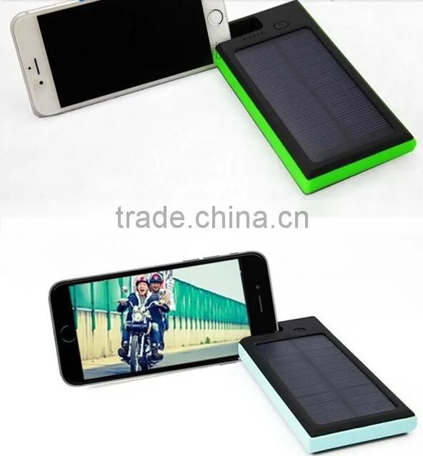 Waterproof IP68 Solar Cellphone charger 10000mah Portable Solar Power Bank with Dual USB