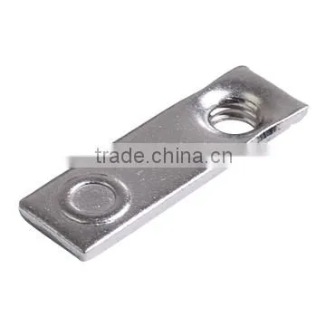 Automotive electrical cable terminal with reliable performance