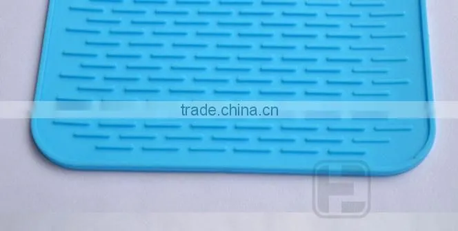 Heat Resistant Water Proof Non Slippery Silicone Dining Table Mat