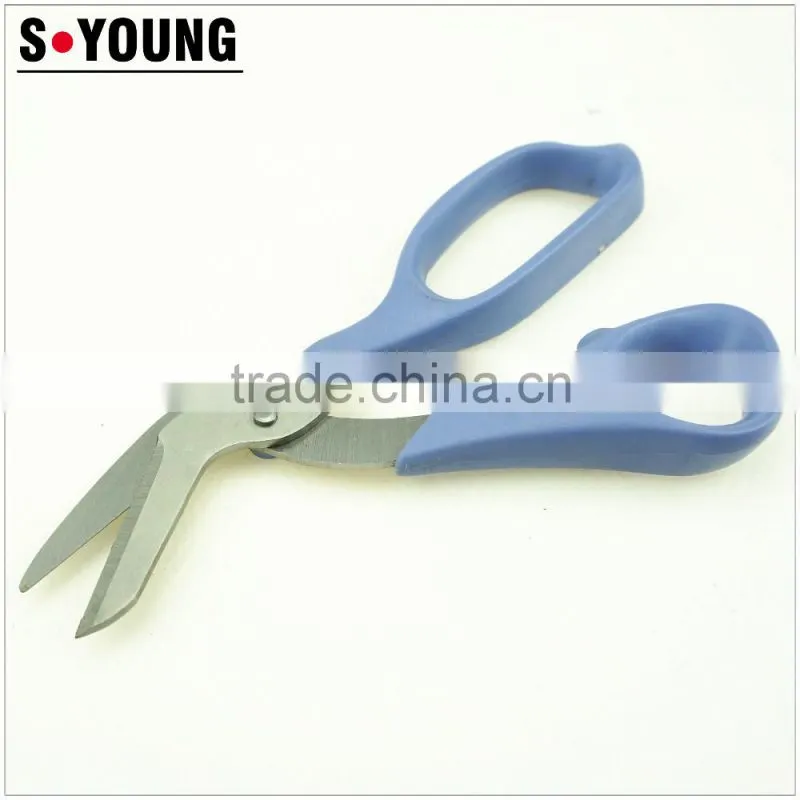 61099 high quality Professional medical equipment Bandage scissors curved for nurse
