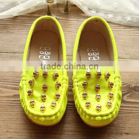 2016 Latest kids shoes design flat shoes skull shoes for girls