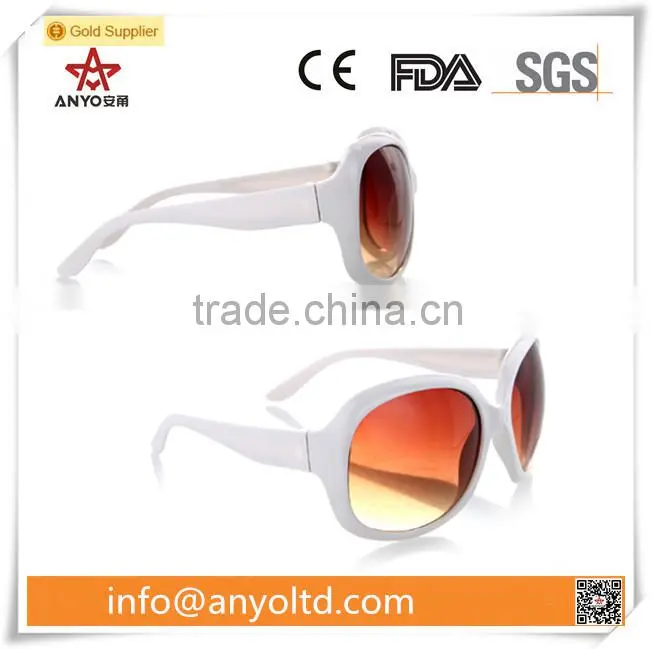 Plastic brand sunglass