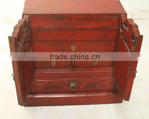 chinese antique red storage box