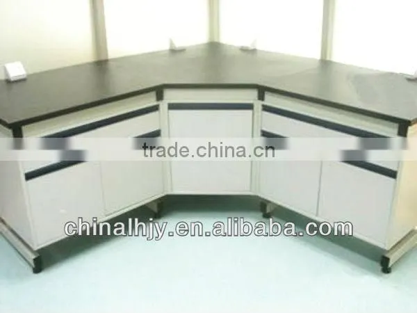laboratory corner table