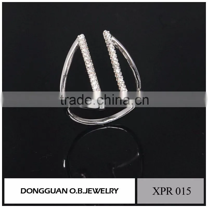 Top quality ladies brass plated sliver finger ring/fashion white CZ gemstone ring