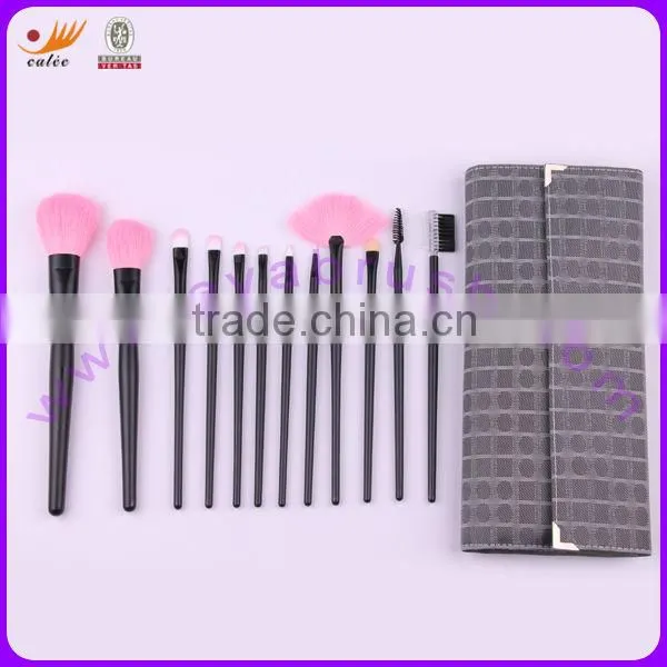 7Piece Cosmetic Brush Set with Aluminium Ferrule and Wooden Handle