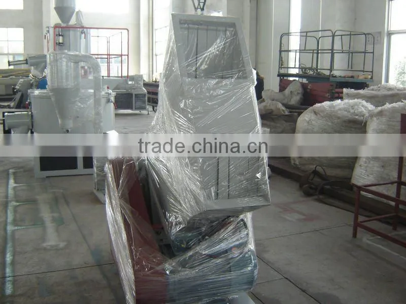 Plastic pipe crusher