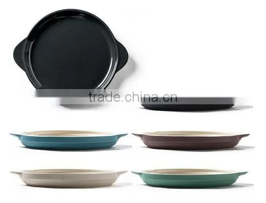 9'' Ceramic round bakeware with ear handle ceramic cake bakeware with handle breakfast ceramic tray