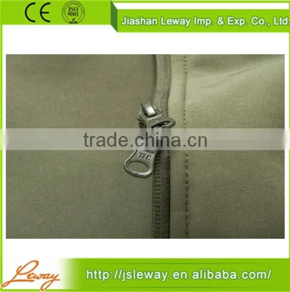 Custom high quality new hot sale popular men's softshell jacket wholesale