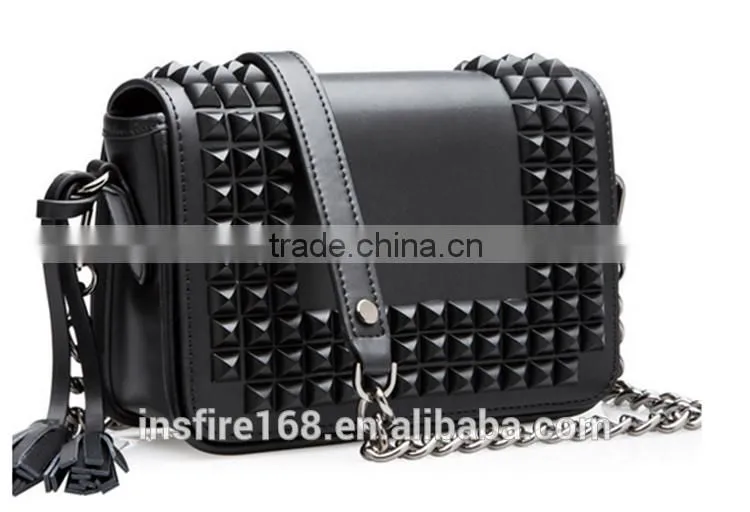 metal rivet PU leather wholesale clutch cool chain shoulder bag wholesale