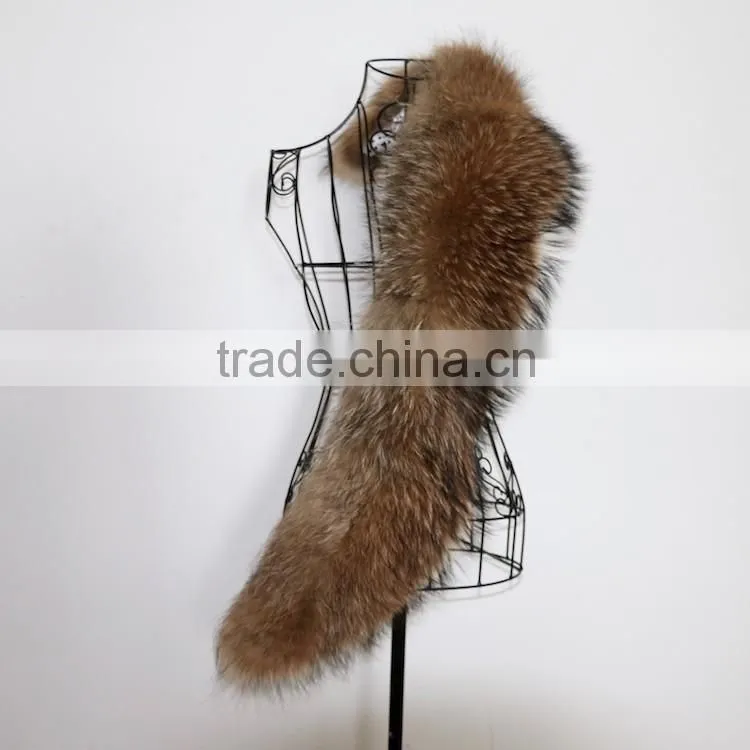 China Real Colored Raccoon Fur Collar Customized