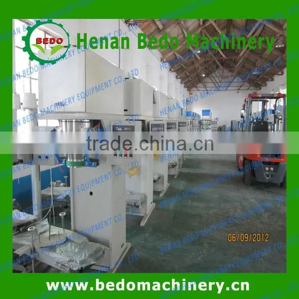 2013 The most eletronic packing machine/electronic packing scale supplier 008613253417552