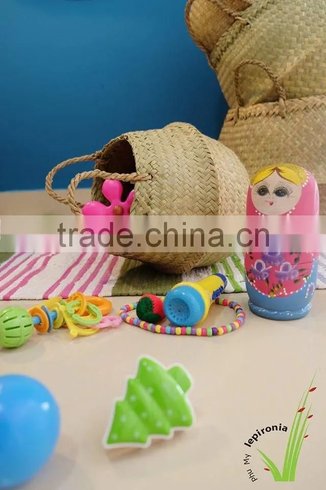 Seagrass beach bag with seashell decoration, cool design for summer holiday