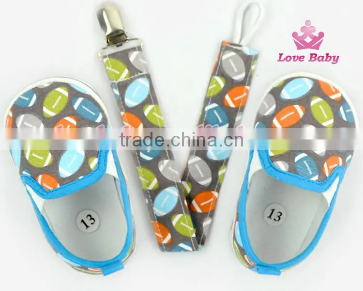 footwear Chinese walk canvas boy soft sole baby shoes matching Infant Pacifier Clip