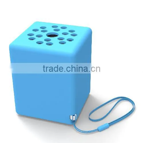 Hot sale 2014 supports 2 phones connection with voice prompt in English bluetooth mini silicone speaker
