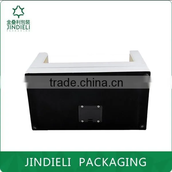 White automatic packaging box for watch