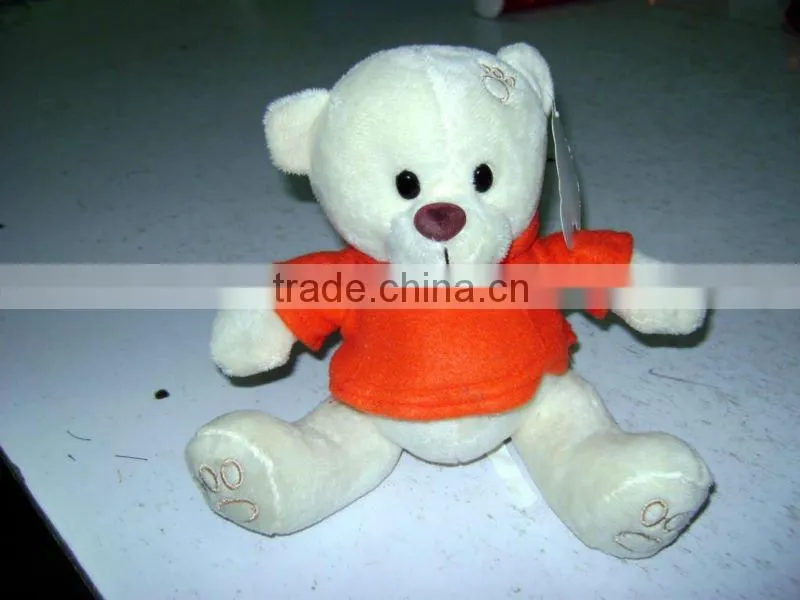 cheap and nice white plush valentine teddy bear toys with green wings