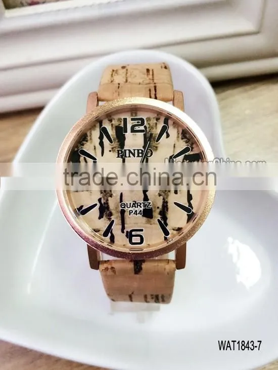 2016 new fashion different color spot wooden wrist watch