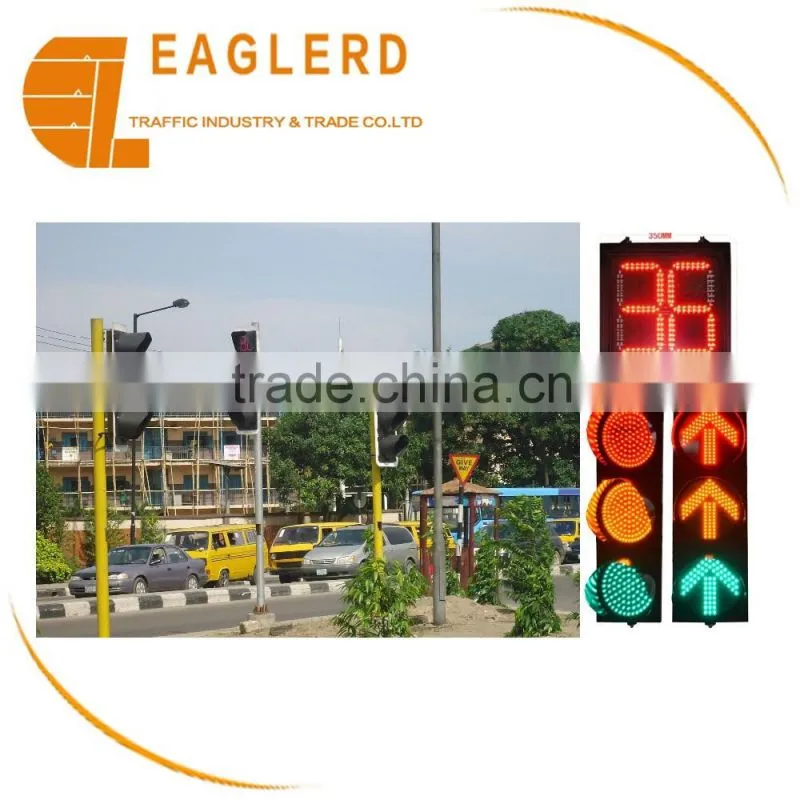 Traffic signal lights system and traffic light controller PL44G