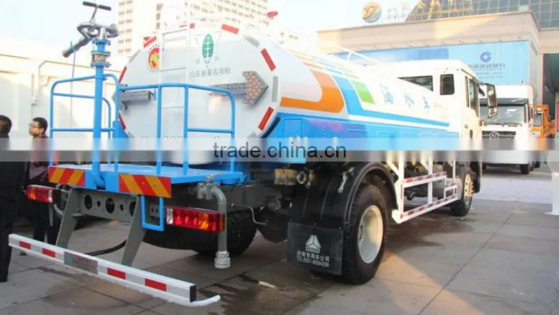 Factory delivery quality guarantee SINOTRUK HOWO water tank vehicle for sale