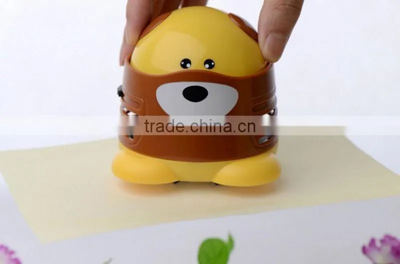 vacuum cleaner handy battery powered mini bear vacuum cleaner