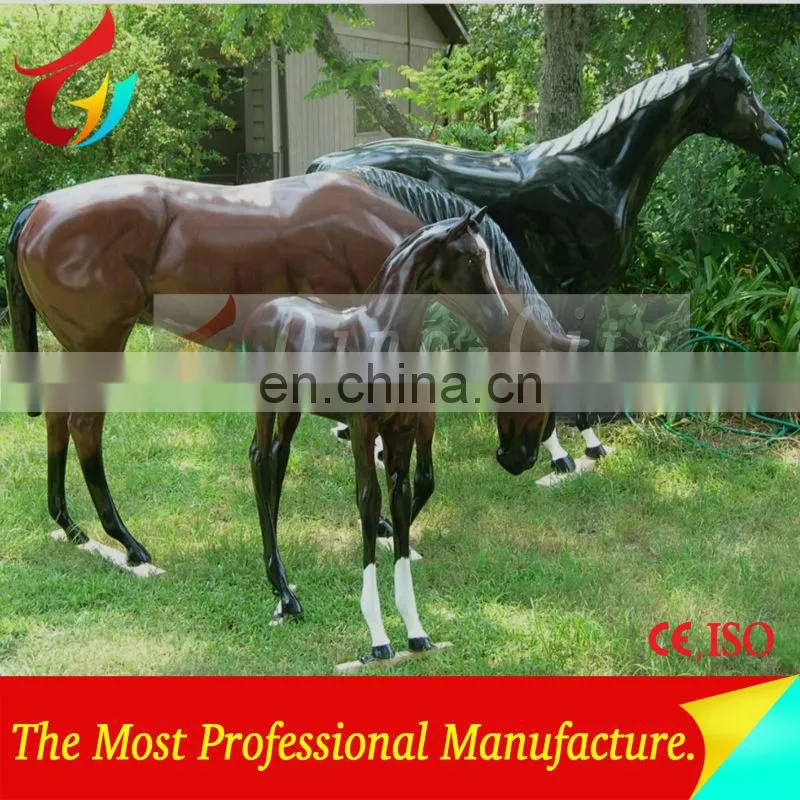 Lifesize Grass Horse Statues Horse Statue in Garden