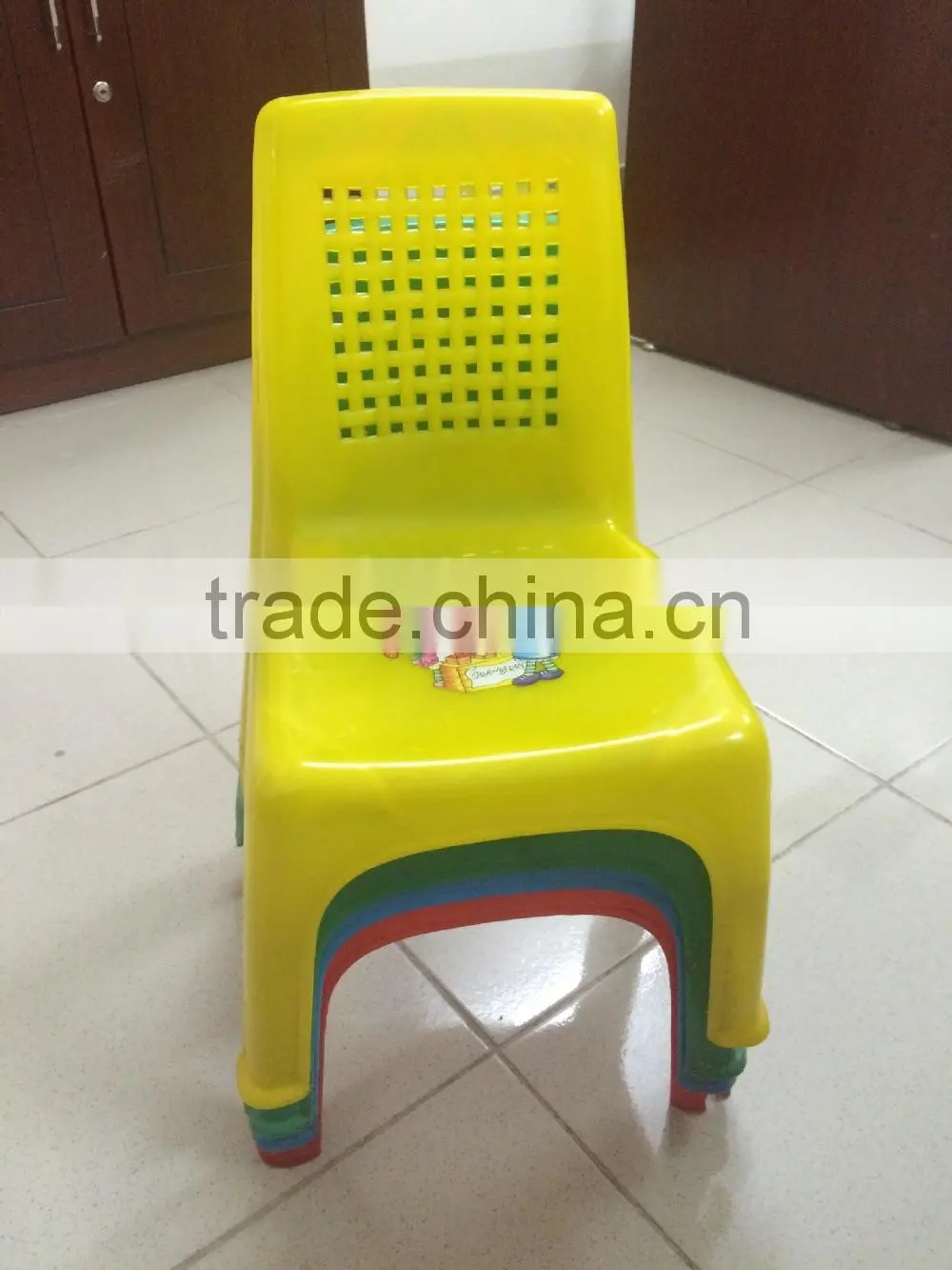 CHILDREN PLASTIC CHAIR WITH VARIOUS COLORS