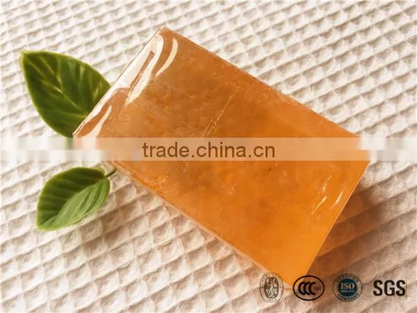Daily moisturizing and whitening soap with honey essence